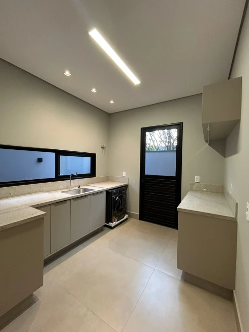 Casa Curadoria - Facilitamos a sua jornada com imóveis por meio de experiências inéditas e indicações precisas. Entre em Contato.