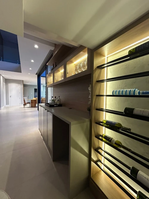 Casa Curadoria - Facilitamos a sua jornada com imóveis por meio de experiências inéditas e indicações precisas. Entre em Contato.