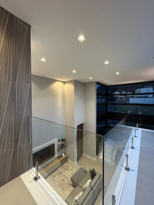 Casa Curadoria - Facilitamos a sua jornada com imóveis por meio de experiências inéditas e indicações precisas. Entre em Contato.